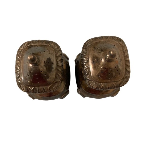 Lions Head Footed Antique Ornate Silver Plated Salt & Pepper Shakers Monogrammed - Picture 5 of 8